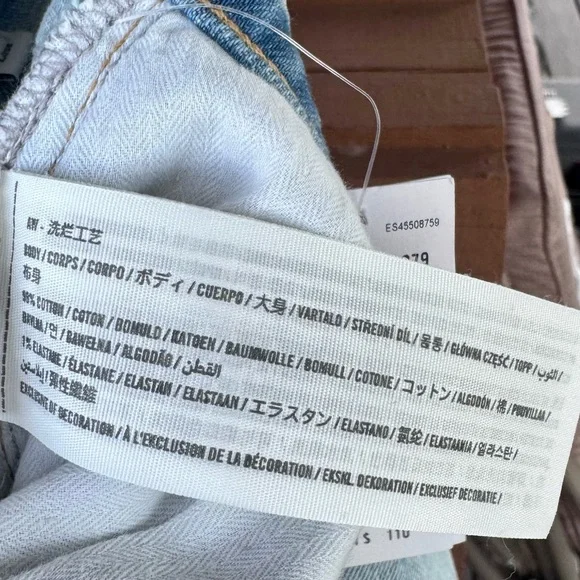 Abercrombie Curve Love 90s Ultra High Rise Straight Jeans - Picture 16 of 16